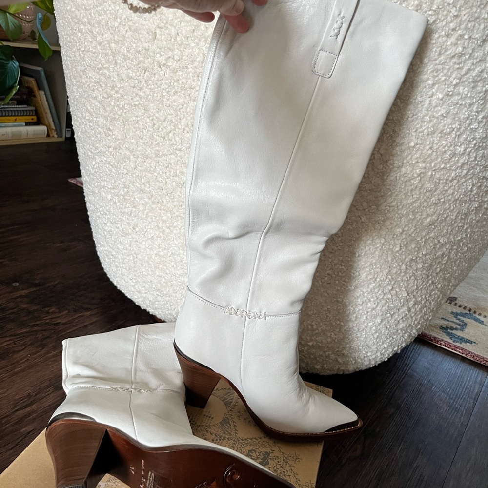 Free people boot high all white leather boots!